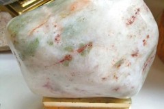 石英岩玉值钱吗_非洲翠石英岩玉值钱吗