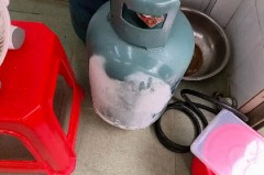 液化气罐冻住了怎么办，液化气罐冻了能用吗
