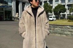 貂皮大衣穿大一码还是正好的_貂皮大衣穿大一码还是正好的呢