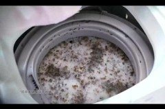 滚筒洗衣机上的黑色脏东西是什么，滚筒洗衣机洗出来有黑斑？