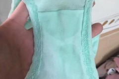 女生为什么坐久了内裤会湿，为什么女生久坐会有难闻的气味？