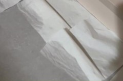 衣柜里面放什么去潮气，衣柜放哪种可以除潮对人体无害