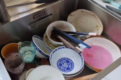 餐具隔夜洗可以吗_碗筷隔夜洗的危害
