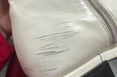 皮鞋长白色霉怎么办，皮鞋有白色霉印去不掉？