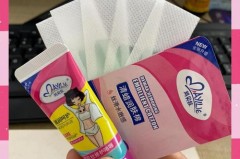 脱毛蜡纸残留怎么去除_脱毛蜡纸脱不干净怎么办