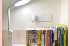 台灯什么角度最保护眼睛_台灯什么角度最保护眼睛呢
