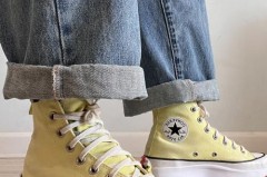 帆布鞋买大点还是小点_帆布鞋适合买大还是小