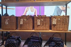 goodgoods菜篮子好拎吗，goyard菜篮子真假对比细节图？