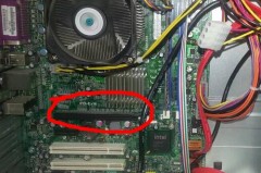 电脑的显卡在哪个地方_电脑显卡在什么位置示意图