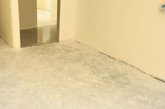 铺木地板需要找平地面吗，铺木地板地面需要非常平吗