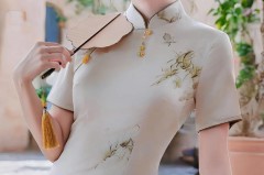 旗袍买长的还是短的，旗袍穿的长短有讲究么？