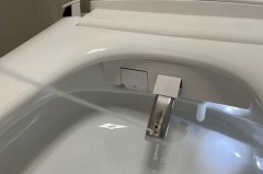 智能马桶洗屁股是擦完还是直接洗，智能马桶洗完屁股还需要用纸巾吗