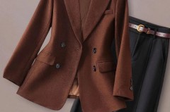 羊毛大衣沉沉好还是轻好，羊毛大衣很沉