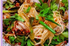 锡箔纸在电饼铛用可以吗，锡纸放电饼铛可以烤面包吗？