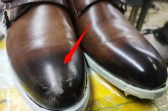 皮鞋后跟掉皮如何修理_皮鞋后跟的皮子塌了怎么办