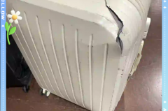 行李箱外壳破了还能用吗，行李箱外壳裂了用什么胶水补