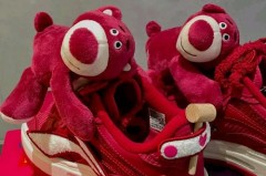 李宁方圆草莓熊联名老爹鞋值得入手吗_李宁草莓熊背心工艺