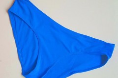 穿泳裤需要穿自己的内裤吗_穿泳裤需要穿内裤么