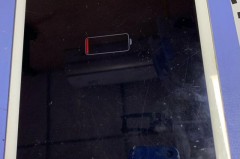 ipad充电50%充不进去了怎么回事，ipad充电到60%就不进电怎么办