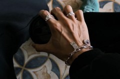 Gucci苹果耳机保护套多少钱_gucci 耳机壳