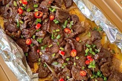 烤箱锡纸是用亮面还是暗面_烤箱锡纸是用亮面还是暗面好