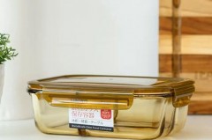 透明保鲜盒可以放微波炉吗，透明盒能放微波炉加热吗？