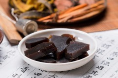 阿胶是什么做的，阿胶是什么做的原料？