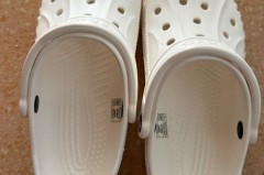 洞洞鞋会不会臭脚，洞洞鞋容易臭脚吗？