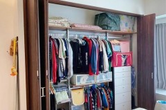 衣柜怎么固定在墙上，衣柜怎么固定在墙上是打发泡胶还是