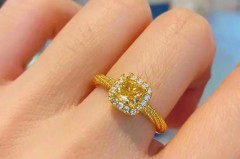 周大福小方戒可以调节大小吗_周大福小方戒的含义