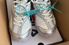 得物鞋子是二手还是全新的，得物鞋是二手吗