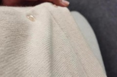 羊绒裤会起球粘毛吗_羊绒裤容易变形吗