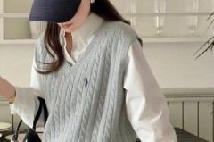 针织马甲是宽松的好还是修身的好，针织马甲买大一码还是小一码？