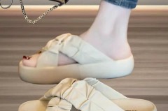 拖鞋穿黑了洗不干净用啥方法，拖鞋穿黑了怎么办