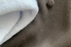 围巾掉毛是质量差吗_围巾掉毛严重最有效的方法是什么