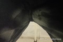 尿裤子不洗会发出什么味道_尿裤子不洗有危害吗