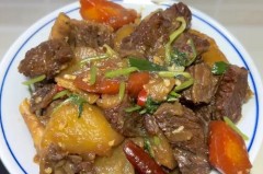 牛腩高压锅上汽后几分钟，牛腩高压锅上汽多少分钟