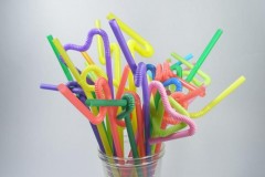 塑料吸管禁用后用什么代替，塑料吸管年底将禁用会用什么吸管