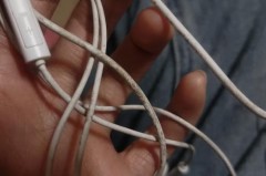 耳机白线脏了怎么处理，耳机里的白线