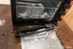 烤箱空烤冒烟正常吗会爆炸吗，烤箱空烤有烟