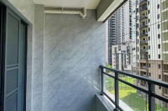 阳台是贴墙砖还是刷白，阳台是贴砖还是乳胶漆