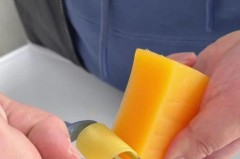 洗衣粉能跟肥皂洗吗，洗衣粉和肥皂水？