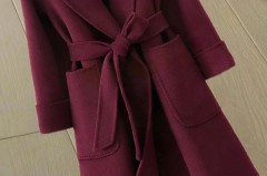 羊绒大衣掉色算假货吗，羊绒大衣掉色干洗店能修复吗？