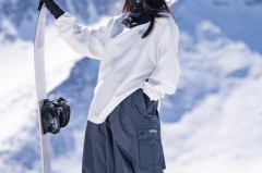 滑雪穿牛仔裤还是运动裤，滑雪穿牛仔裤可以吗？