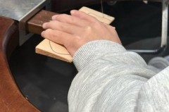 梳子油了怎么洗，梳子 油？