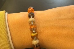 四季幽灵戴久了会有变化吗，四季幽灵可以戴着洗澡吗