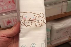 化妆棉放了一年还可以用吗，化妆棉长时间没用还可以用吗？