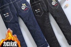 牛仔裤加绒要买偏大还是偏小，牛仔裤加绒要买偏大还是偏小的好