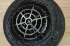 电吹风有烧焦味还能用吗，电吹风有烧焦味怎么修