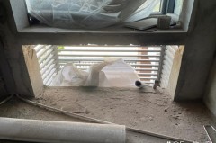 空调外机放置飘窗会漏水吗，放空调外机飘窗可以敲掉吗？